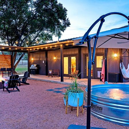 Вилла Container Haus Pet Friendly With Cowboy Pool Фредериксберг Экстерьер фото