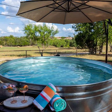 Вилла Container Haus Pet Friendly With Cowboy Pool Фредериксберг Экстерьер фото