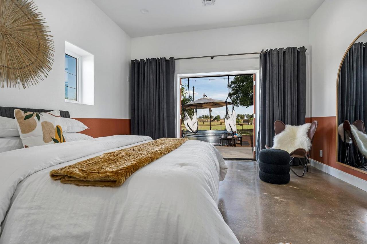 Вилла Container Haus Pet Friendly With Cowboy Pool Фредериксберг Экстерьер фото