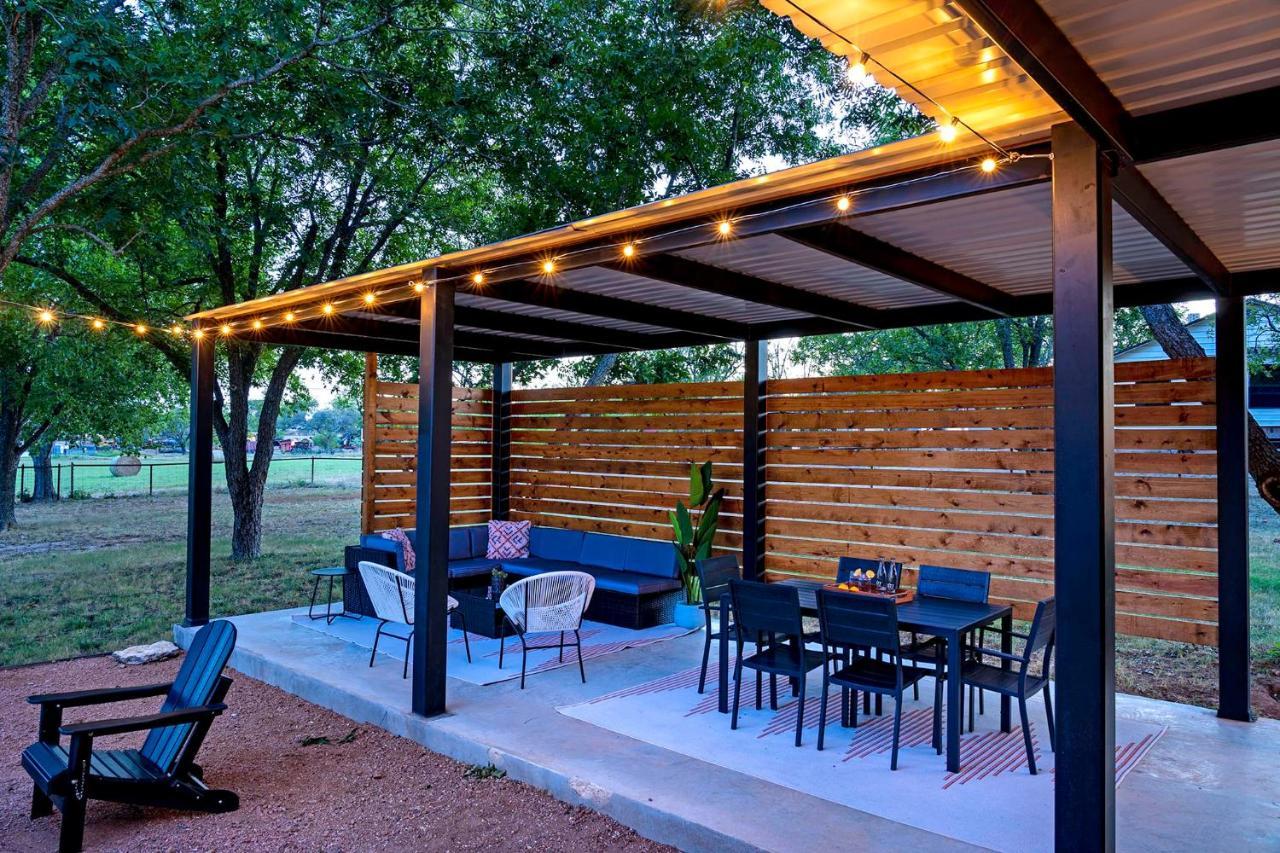 Вилла Container Haus Pet Friendly With Cowboy Pool Фредериксберг Экстерьер фото