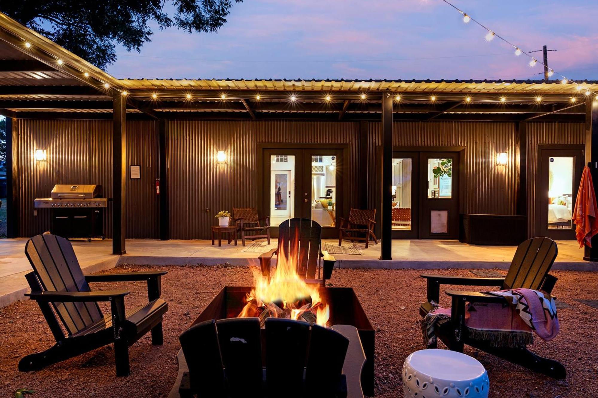 Вилла Container Haus Pet Friendly With Cowboy Pool Фредериксберг Экстерьер фото