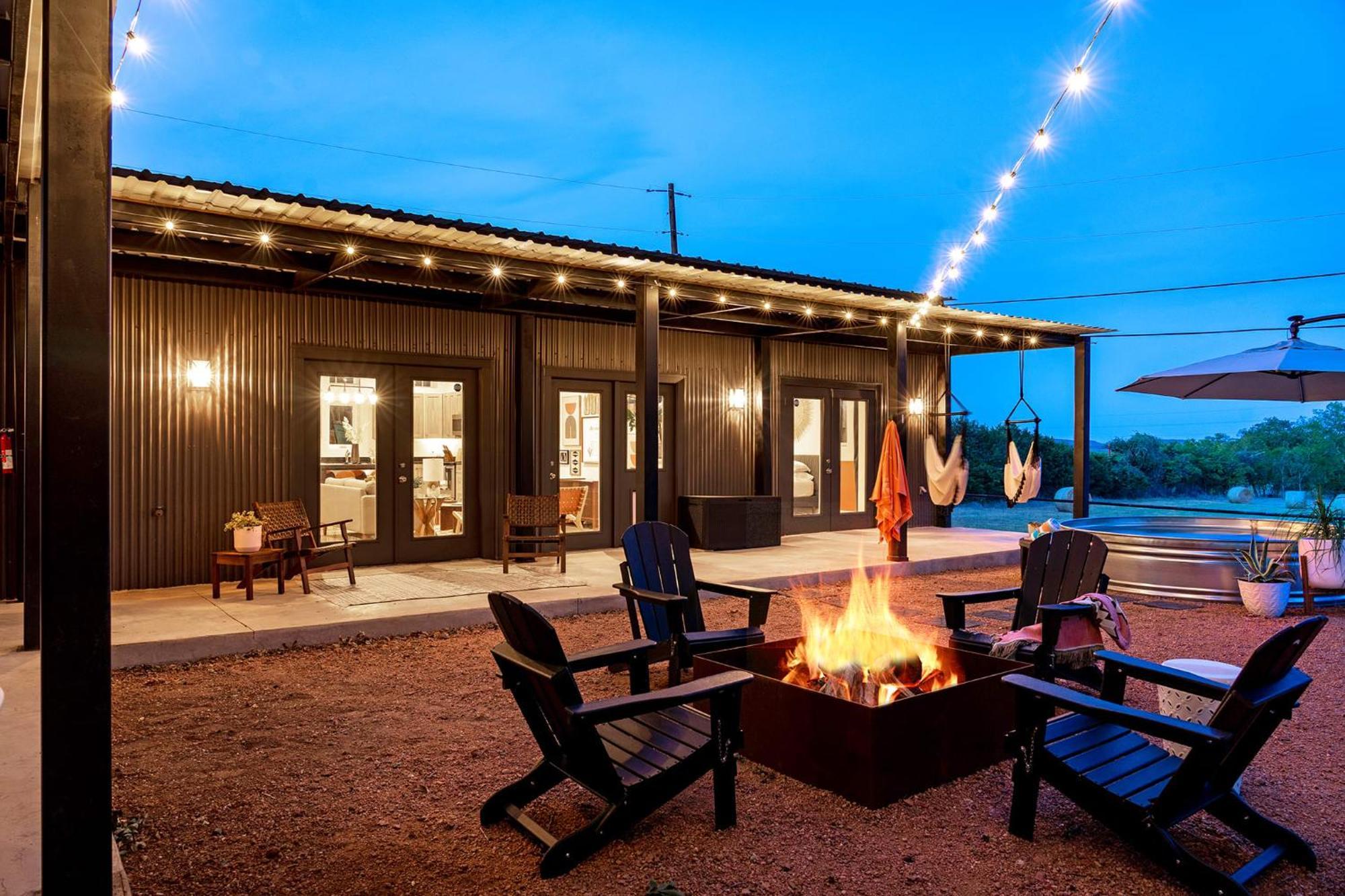 Вилла Container Haus Pet Friendly With Cowboy Pool Фредериксберг Экстерьер фото