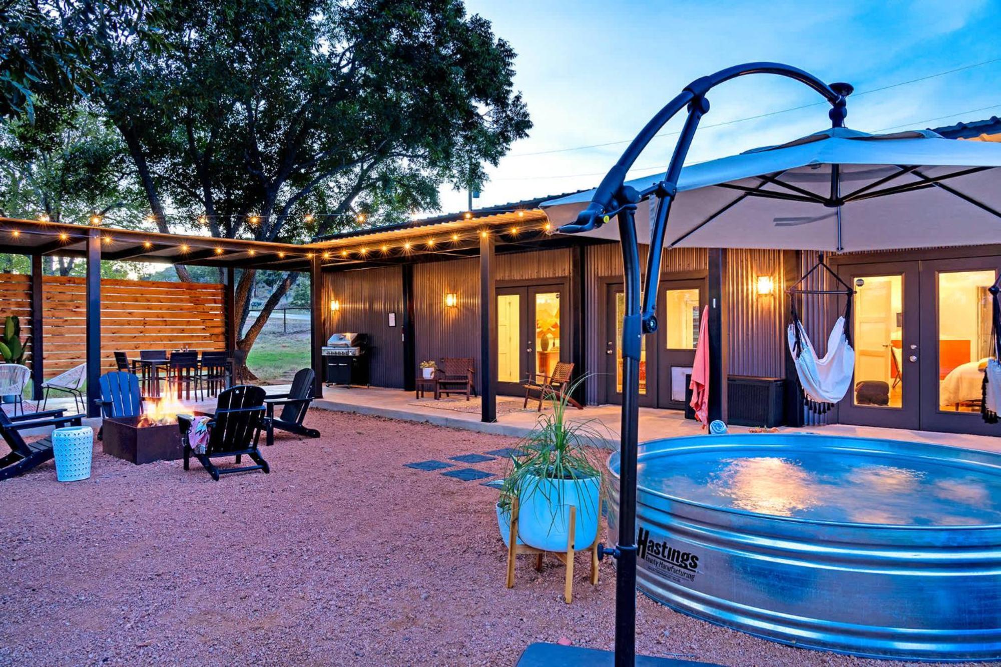 Вилла Container Haus Pet Friendly With Cowboy Pool Фредериксберг Экстерьер фото