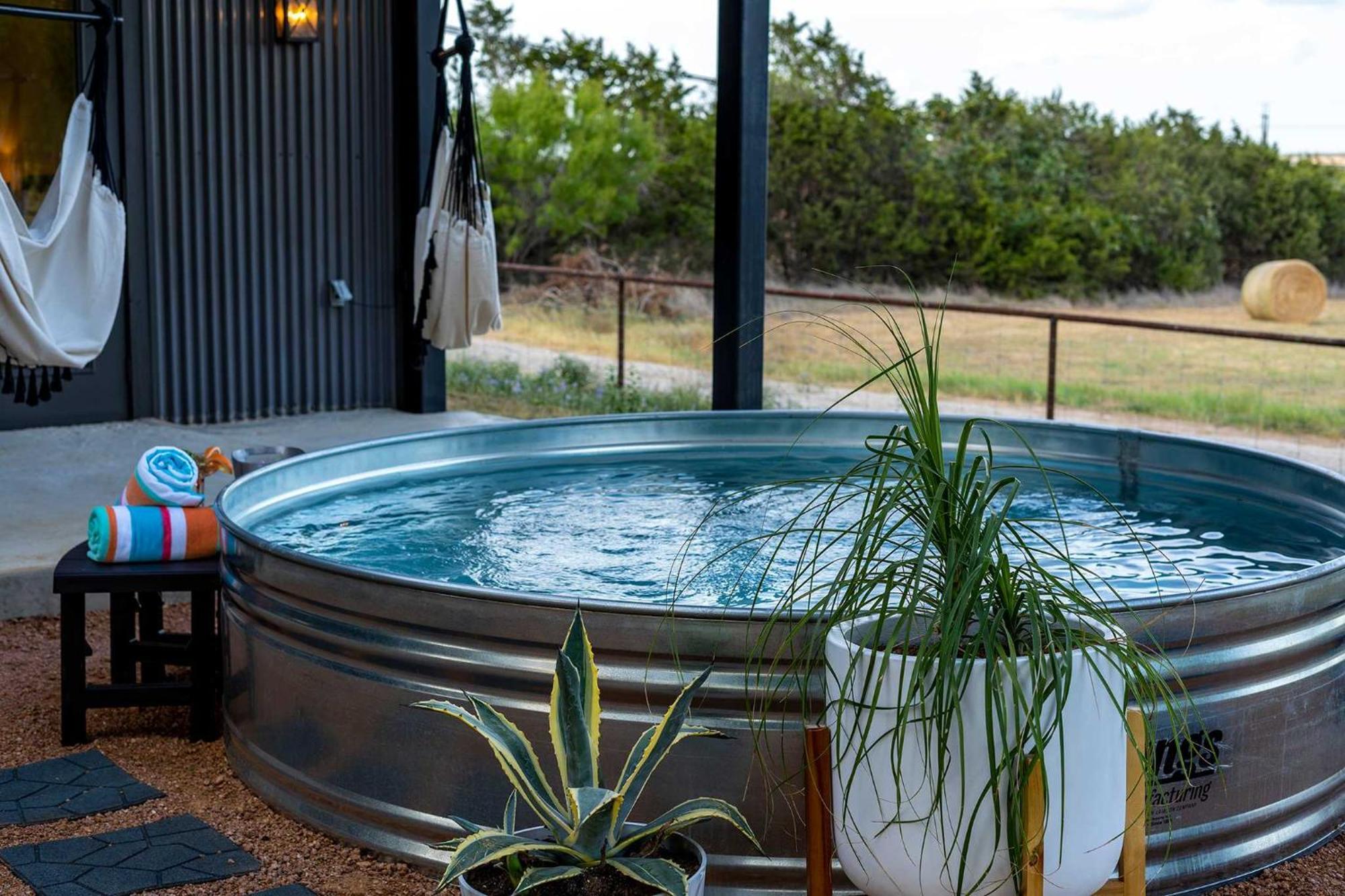Вилла Container Haus Pet Friendly With Cowboy Pool Фредериксберг Экстерьер фото