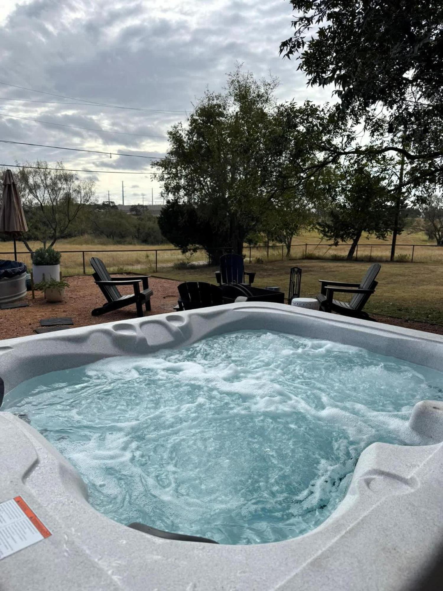Вилла Container Haus Pet Friendly With Cowboy Pool Фредериксберг Экстерьер фото